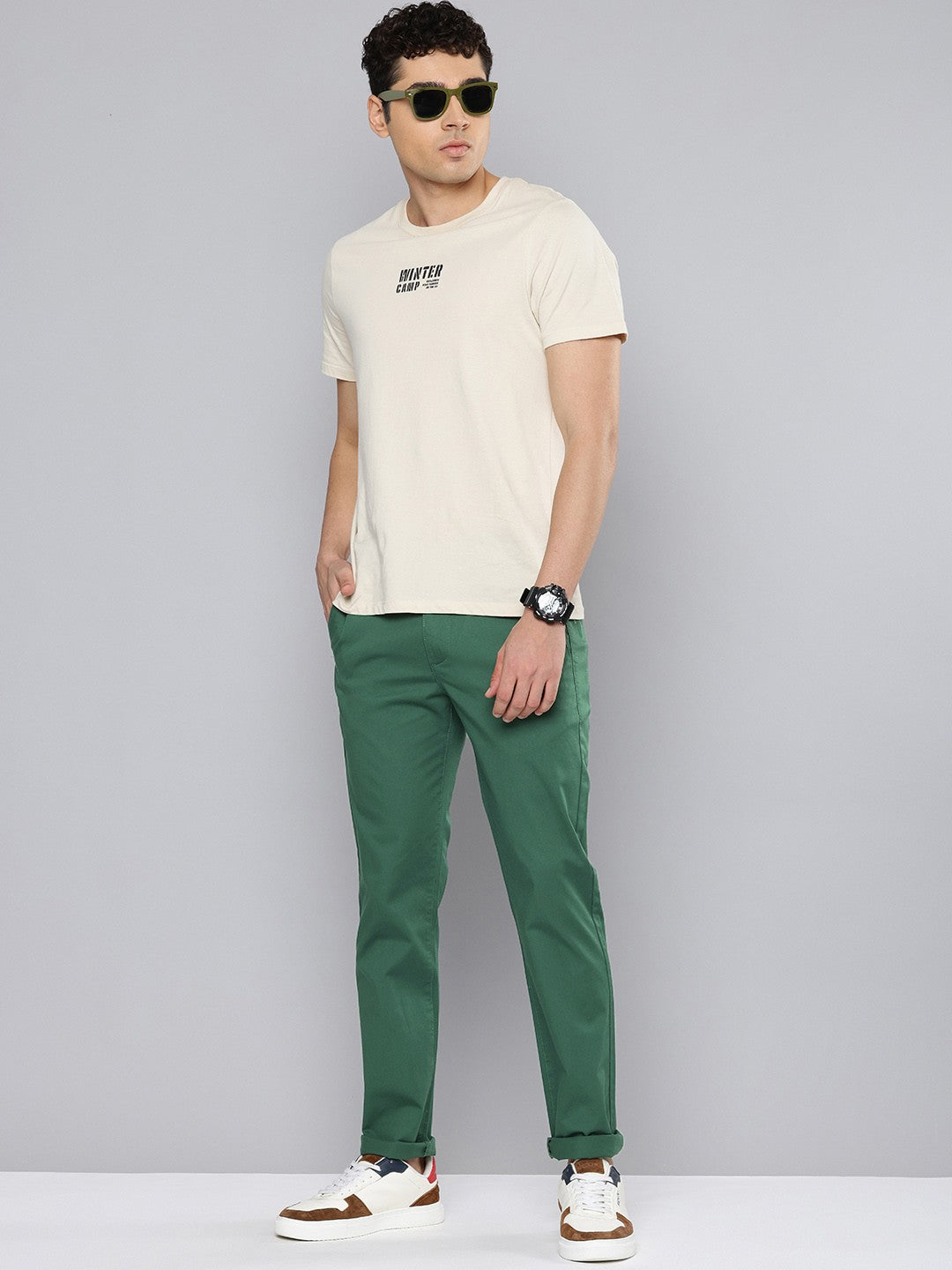 Men's 511 Slim Fit Green Chinos - b64a0984-8ddd-4b1e-9a0a-9463150c7a1a1716367333566-Levis-Men-Trousers-5511716367333182-4 View