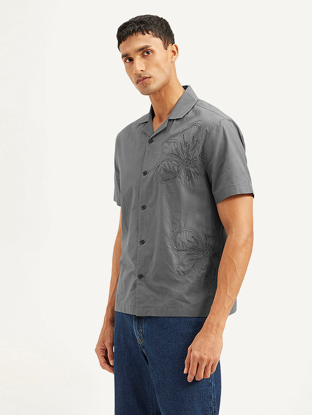 Men's Resort Collar Embroidered Relaxed Fit Shirt - c9261d2101b5255ecd64ef01b0a5f09e View