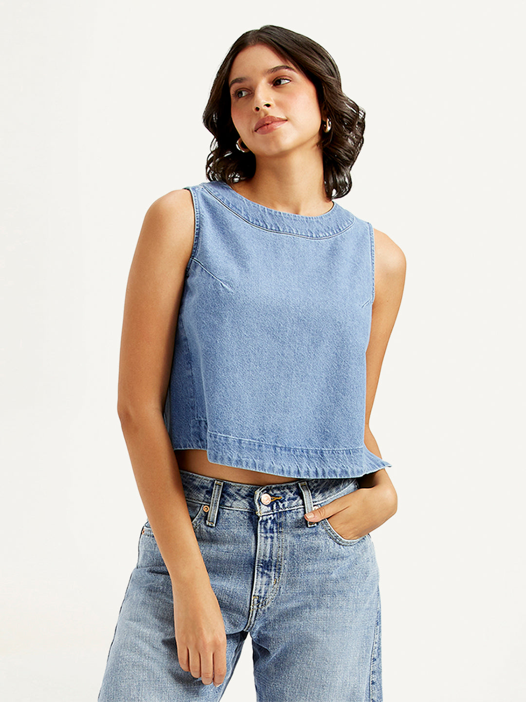 Women's Solid Light Blue Round Neck Denim Crop Top