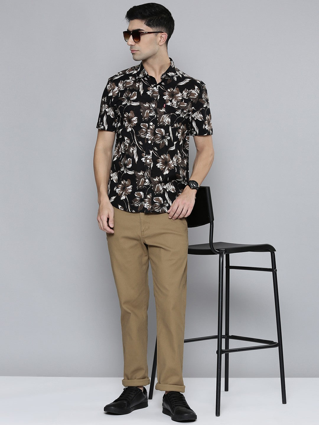 Men's Brown Slim Fit Chinos - e3df1a8b-f4e2-4de3-895a-1ecfd676b2151743487812061-Levis-Men-Slim-Fit-Chinos-Trousers-6831743487811479-4 View