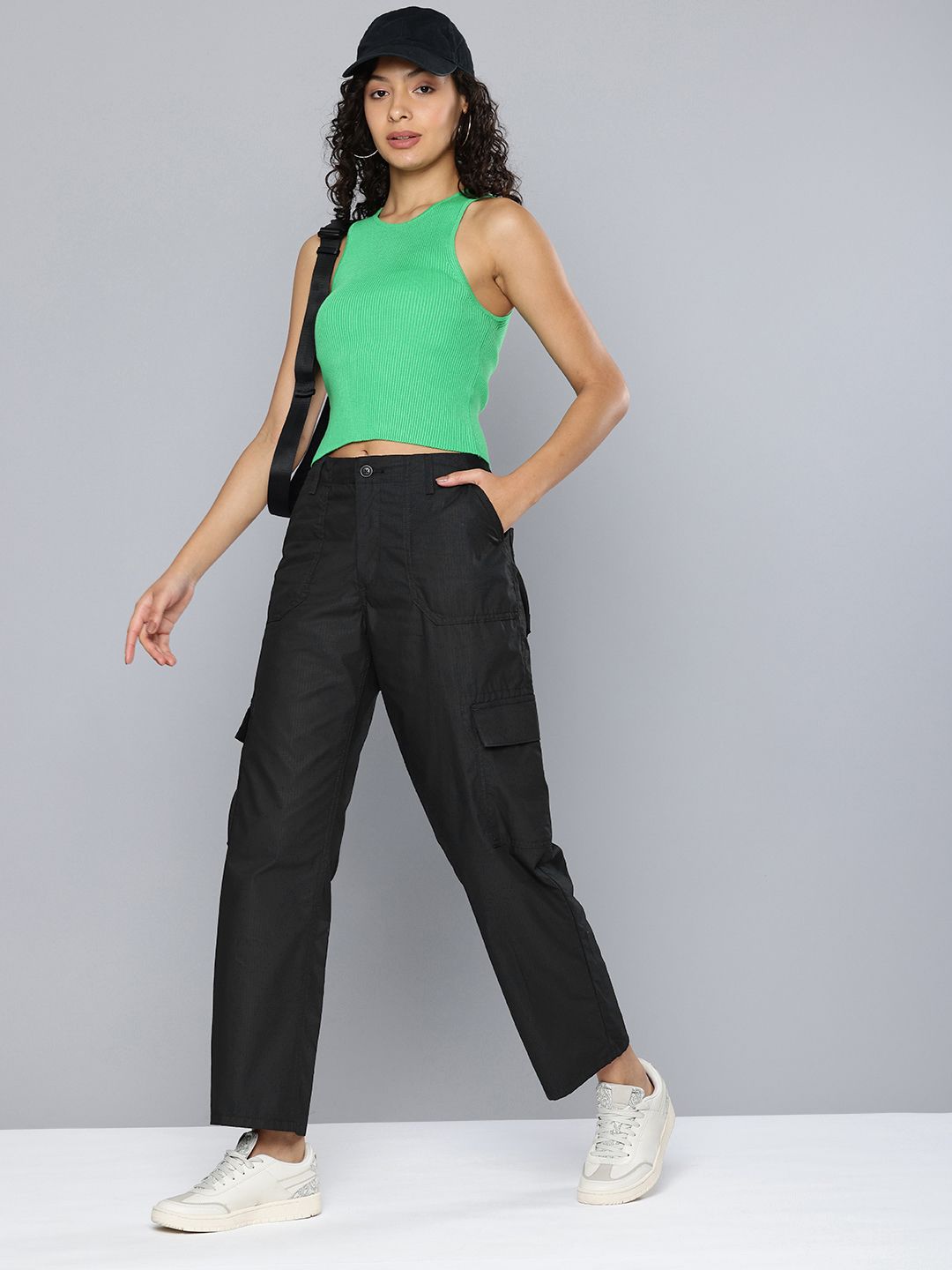 Women's Mid Rise Black Cargo Trousers - fec3e8436ab85966c87bf18ec642491f View